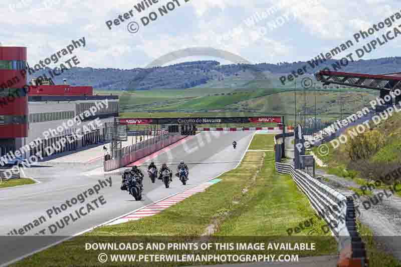 cadwell no limits trackday;cadwell park;cadwell park photographs;cadwell trackday photographs;enduro digital images;event digital images;eventdigitalimages;navarra;no limits trackdays;peter wileman photography;racing digital images;trackday digital images;trackday photos